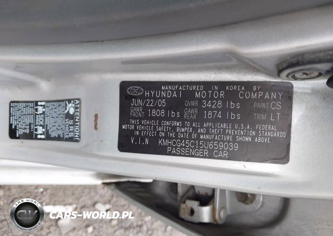 2005 Hyundai Accent Gls VIN:KMHCG45C15U659039 - 9