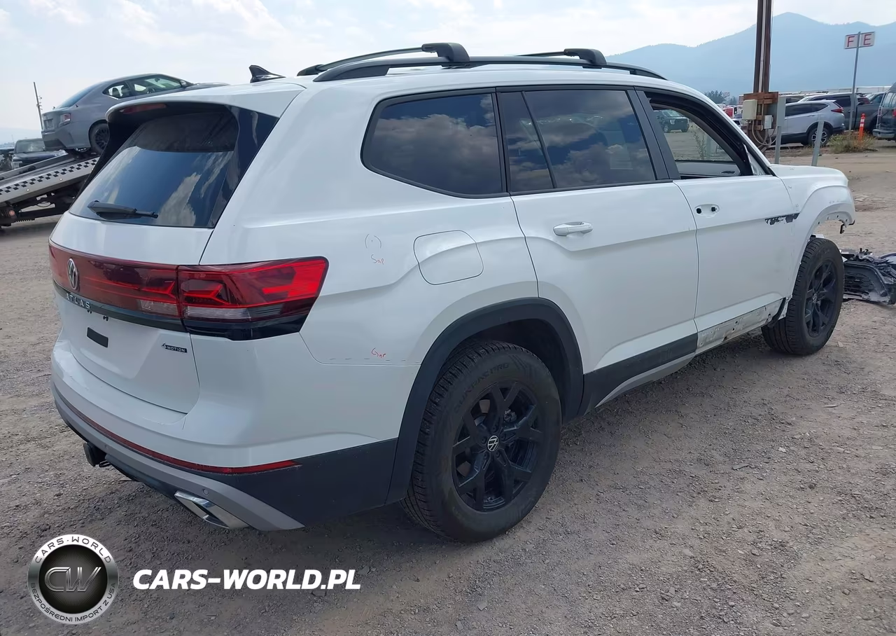 2024 Volkswagen Atlas 2.0T Peak Edition Sel VIN:1V2GR2CA2RC574419 - 4