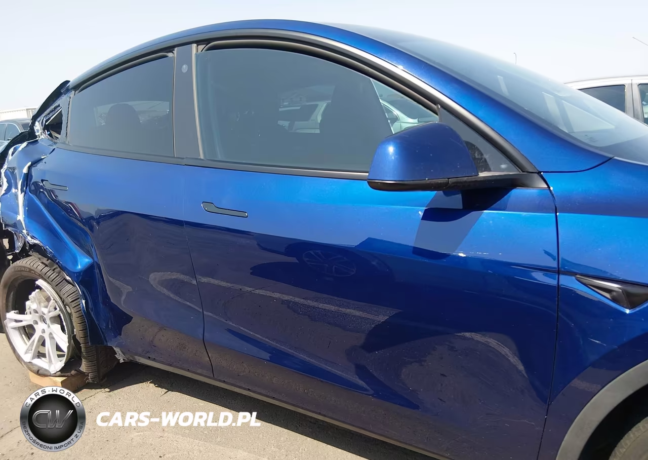 2023 Tesla Model Y VIN:7SAYGDEE7PA126281 - 13