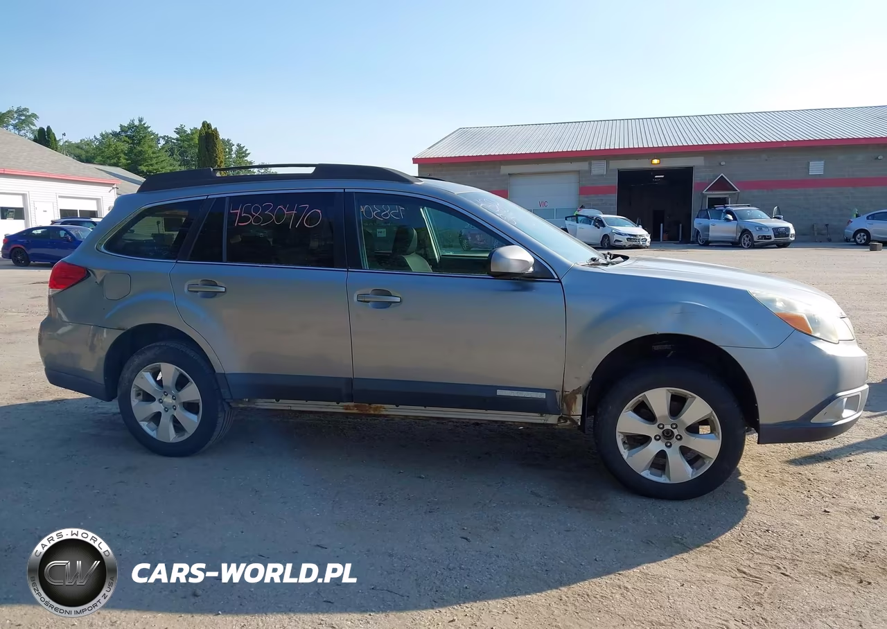 2011 Subaru Outback 2.5I Premium VIN:4S4BRBCC2B1345362 - 14