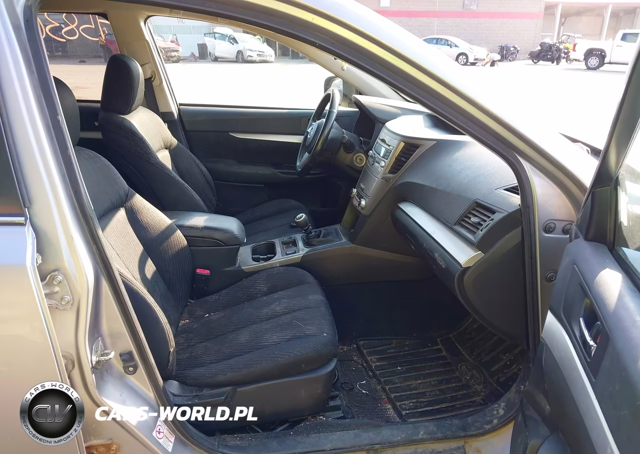 2011 Subaru Outback 2.5I Premium VIN:4S4BRBCC2B1345362 - 5