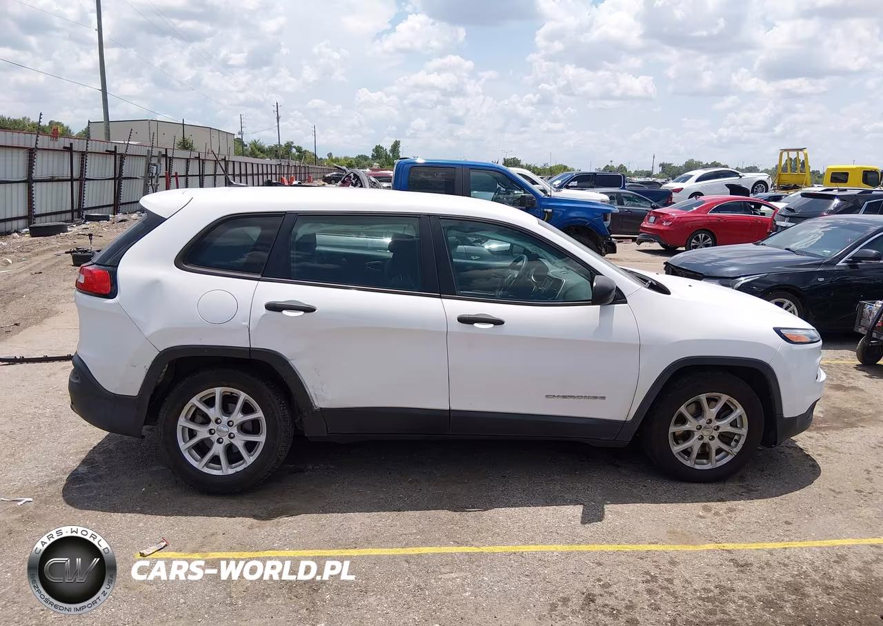 2015 Jeep Cherokee Sport VIN:1C4PJLAB4FW611698 - 13