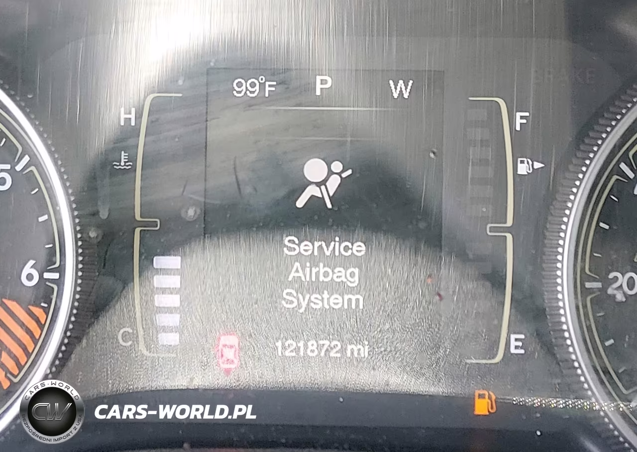 2015 Jeep Cherokee Sport VIN:1C4PJLAB4FW611698 - 15
