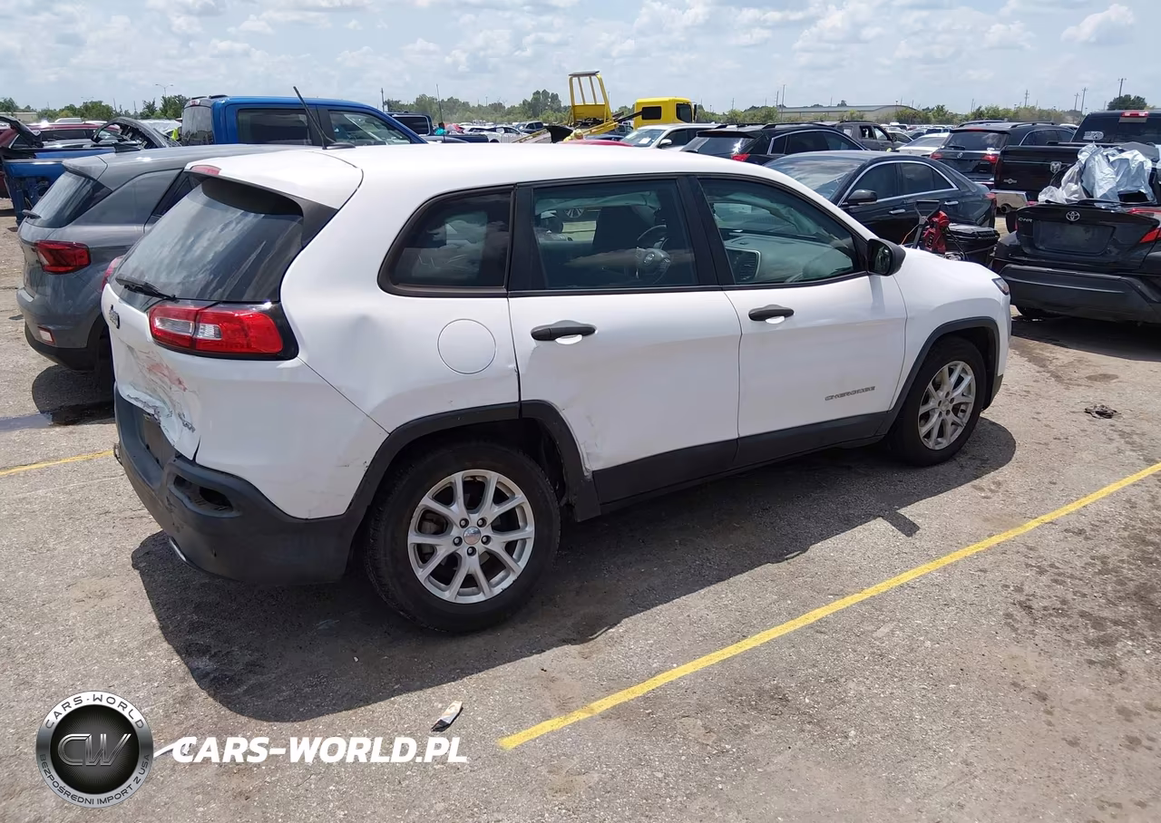 2015 Jeep Cherokee Sport VIN:1C4PJLAB4FW611698 - 4