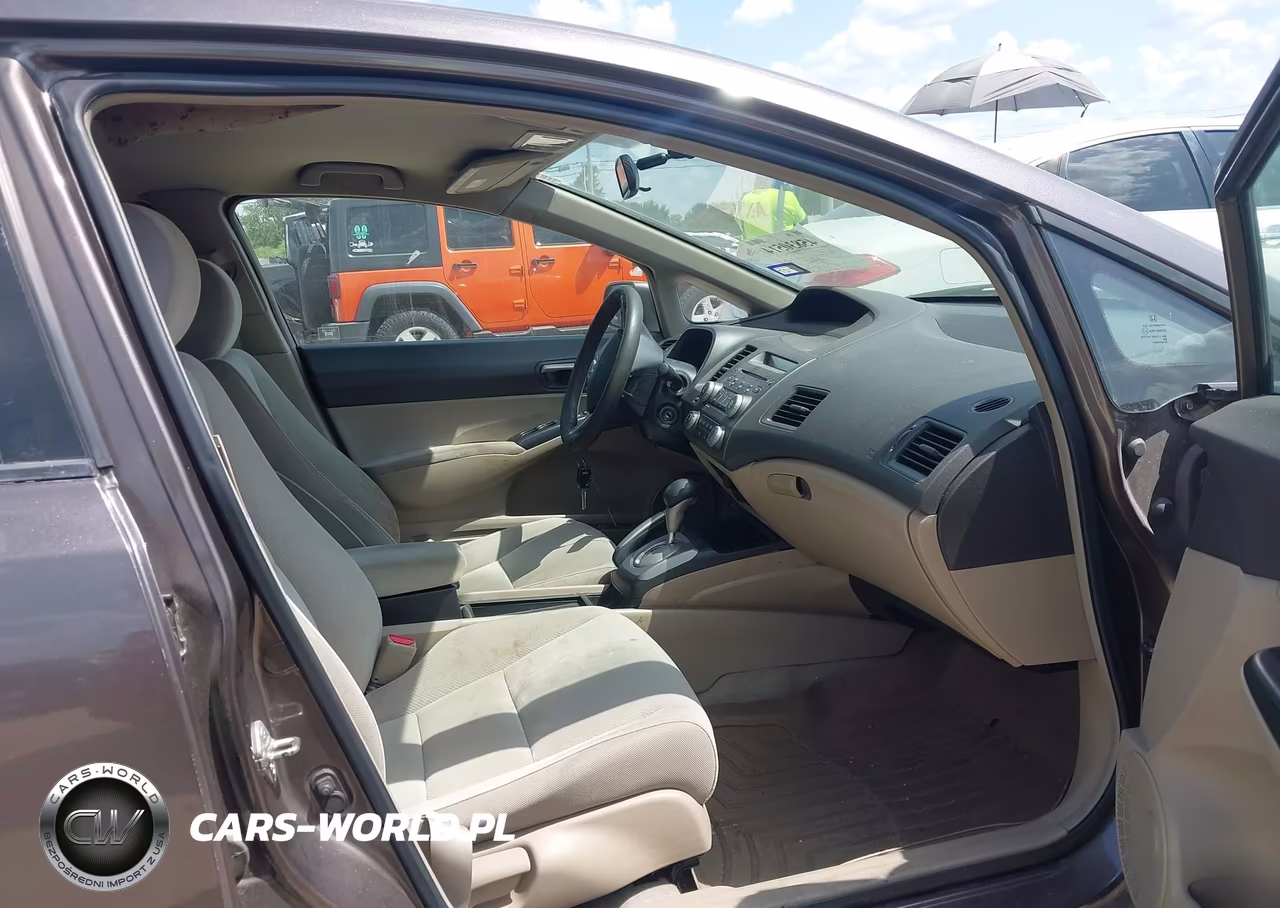 2009 Honda Civic Lx VIN:2HGFA16579H518715 - 5