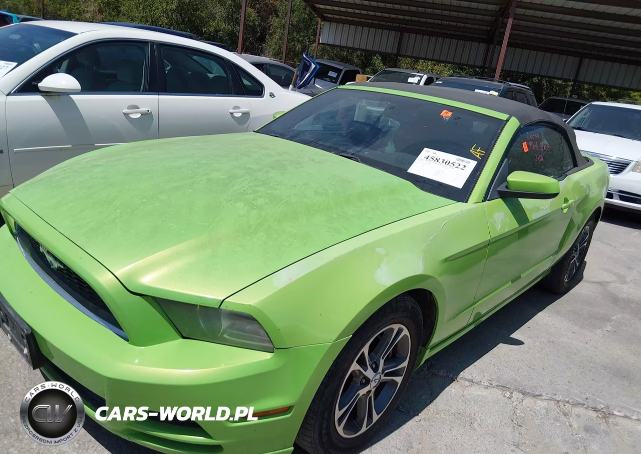 2014 Ford Mustang V6 Premium VIN:1ZVBP8EM7E5208303 - 2
