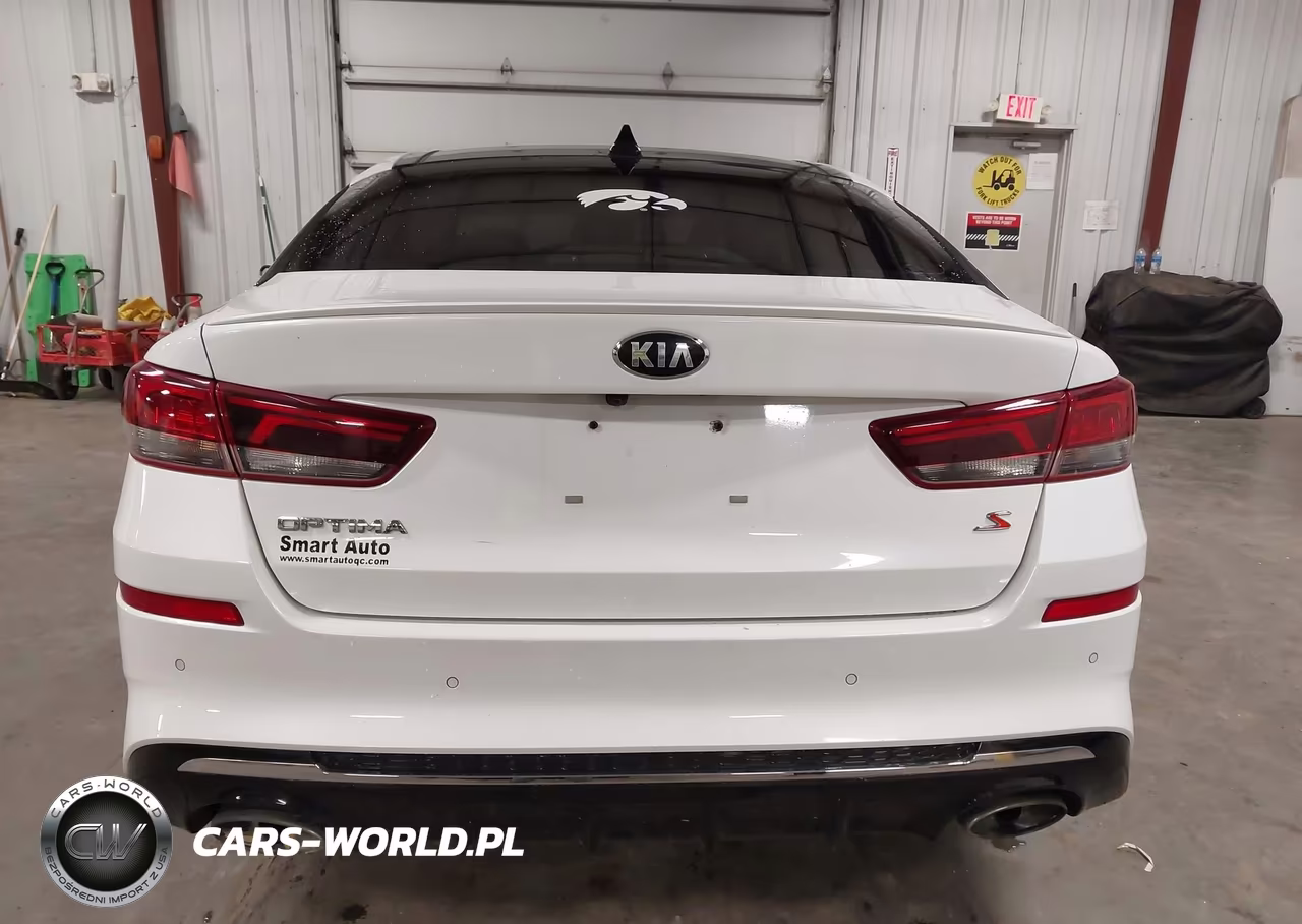 2019 Kia Optima S VIN:5XXGT4L38KG306500 - 16