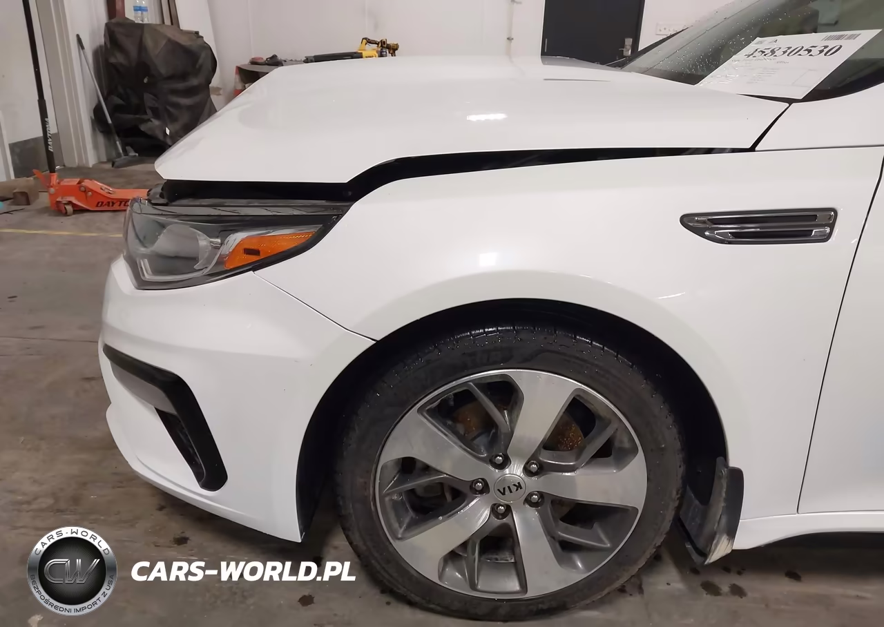 2019 Kia Optima S VIN:5XXGT4L38KG306500 - 18