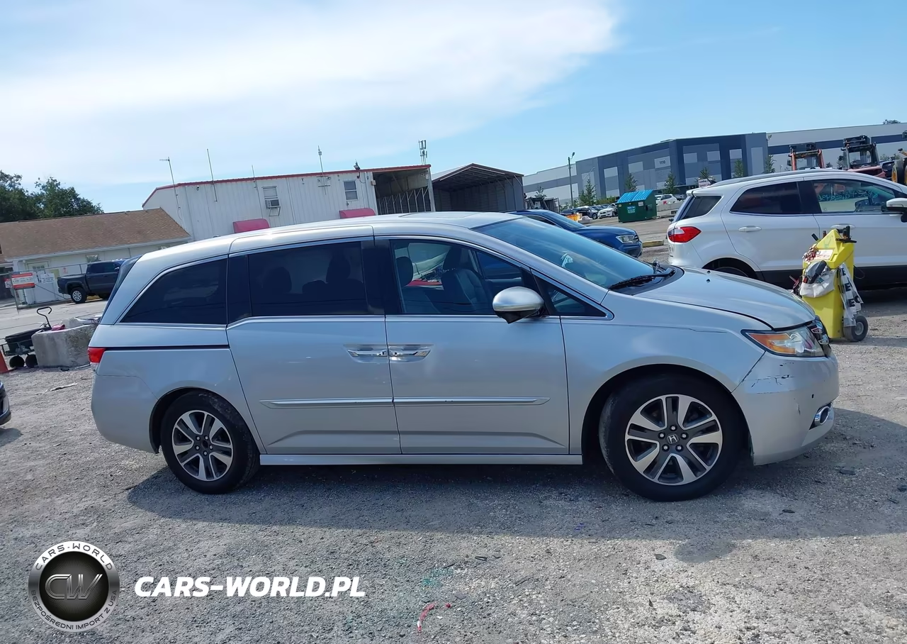 2015 Honda Odyssey Touring-Touring Elite VIN:5FNRL5H99FB042840 - 12