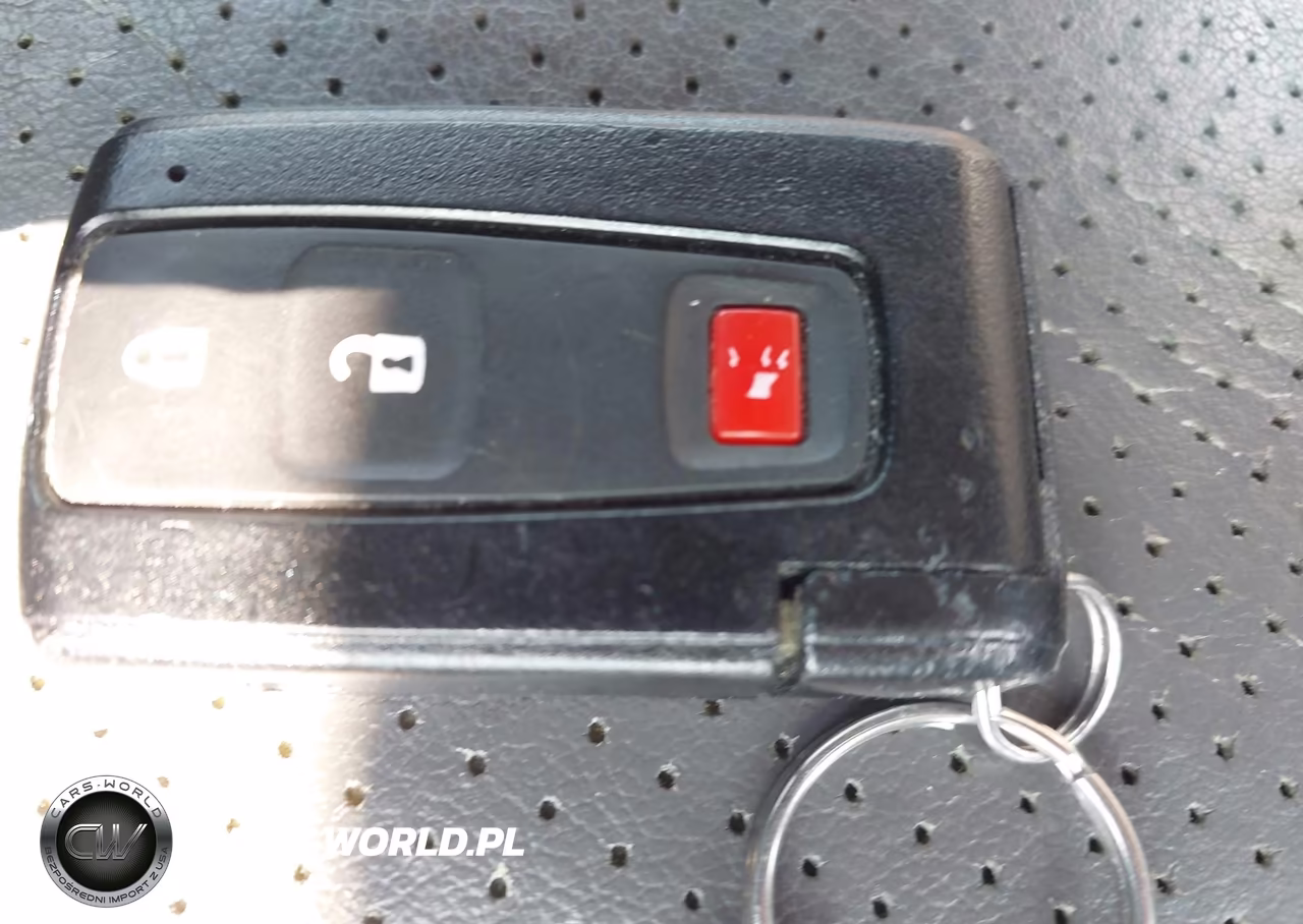 2008 Toyota Prius VIN:JTDKB20UX83394036 - 11