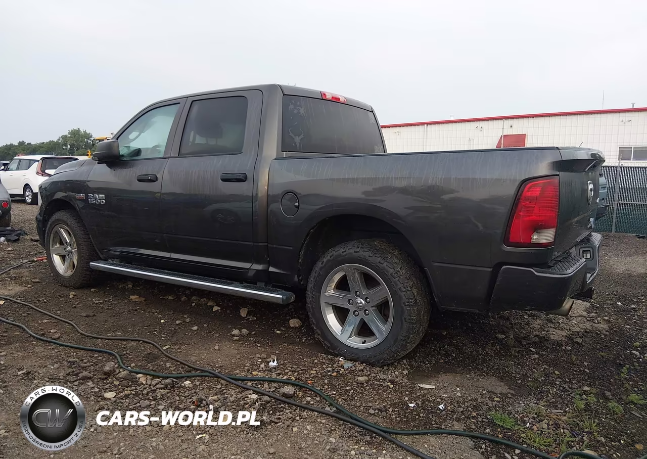 2018 Ram 1500 Express 4X4 5'7 Box VIN:3C6RR7KT3JG198431 - 3