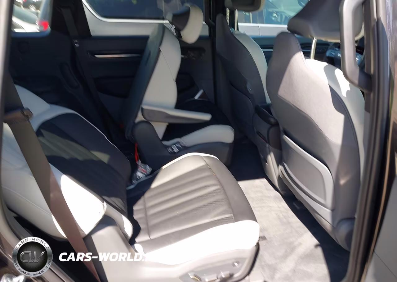 2026 Kia Ev9 Gt-Line VIN:5XYAEFS54TG016900 - 8