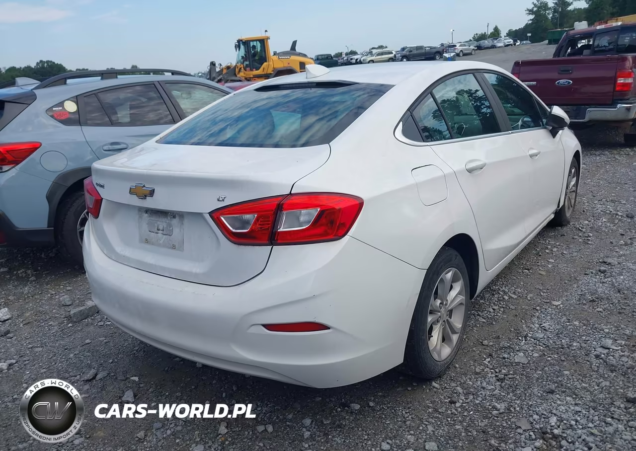 2019 Chevrolet Cruze Lt VIN:1G1BE5SM2K7107965 - 4