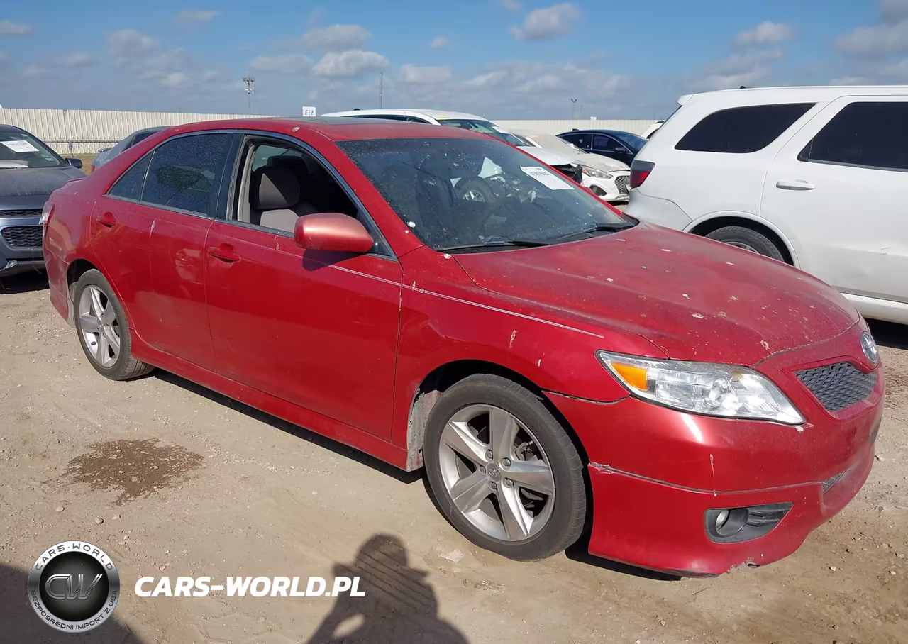2011 Toyota Camry Se – zdjęcie 1 z 11