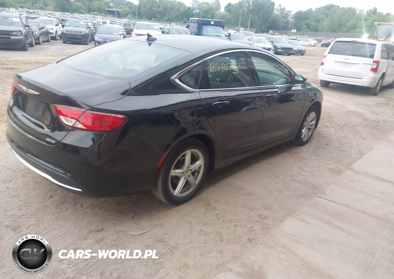2016 Chrysler 200 Limited VIN:1C3CCCAB3GN113657 - 4