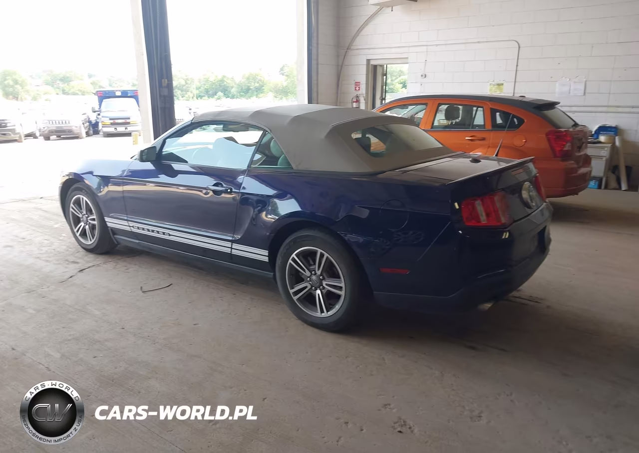 2012 Ford Mustang V6 Premium VIN:1ZVBP8EM5C5286317 - 3