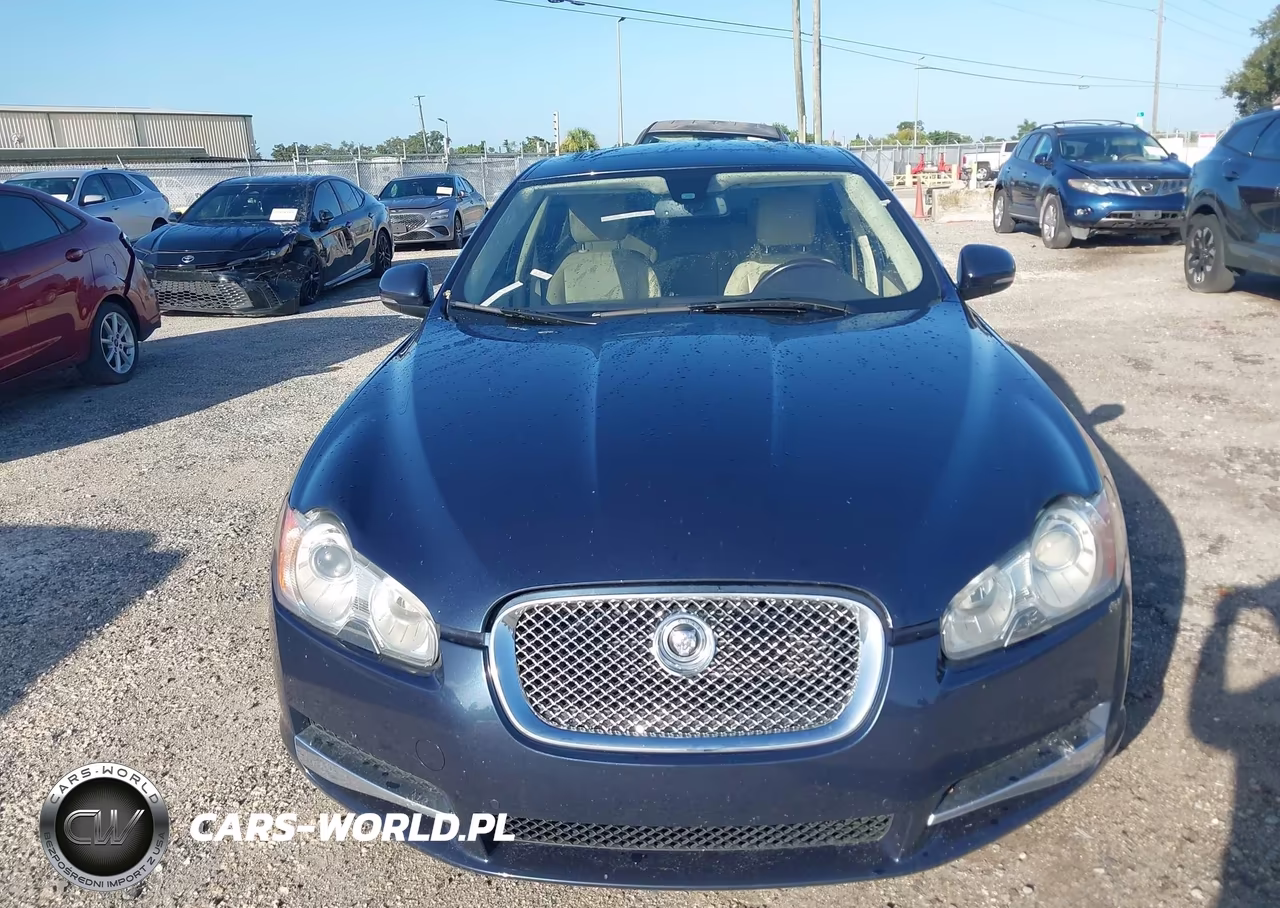 2010 Jaguar Xf Supercharged VIN:SAJWA0HE8AMR61819 - 12