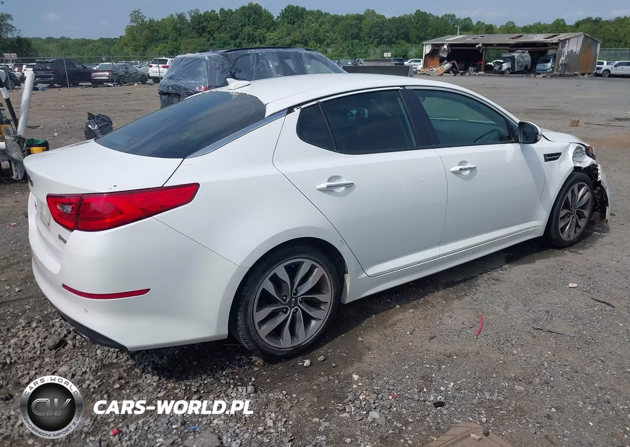 2015 Kia Optima Sx VIN:5XXGR4A77FG445446 - 4