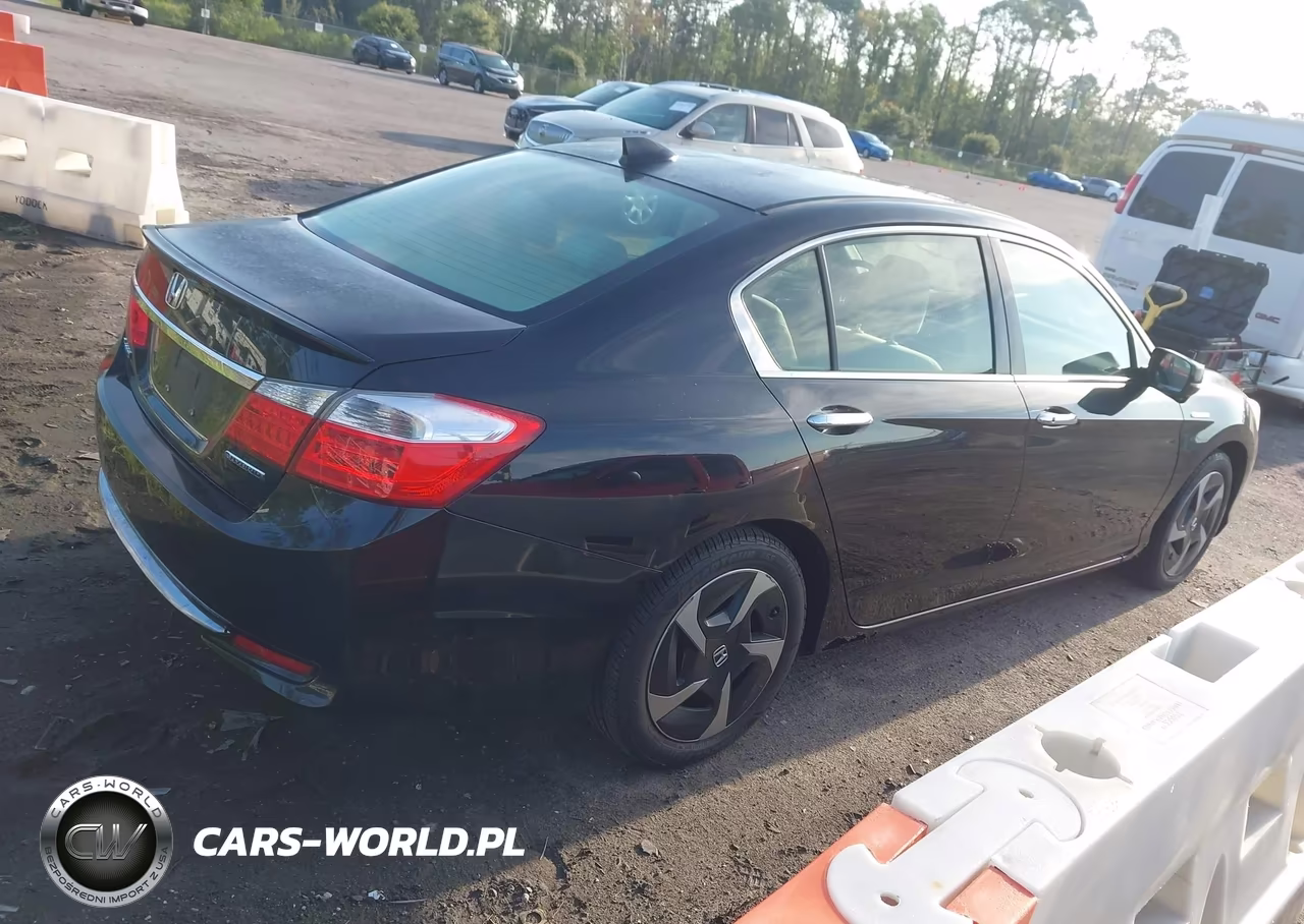 2014 Honda Accord Plug-In Hybrid VIN:JHMCR5F7XEC000127 - 4