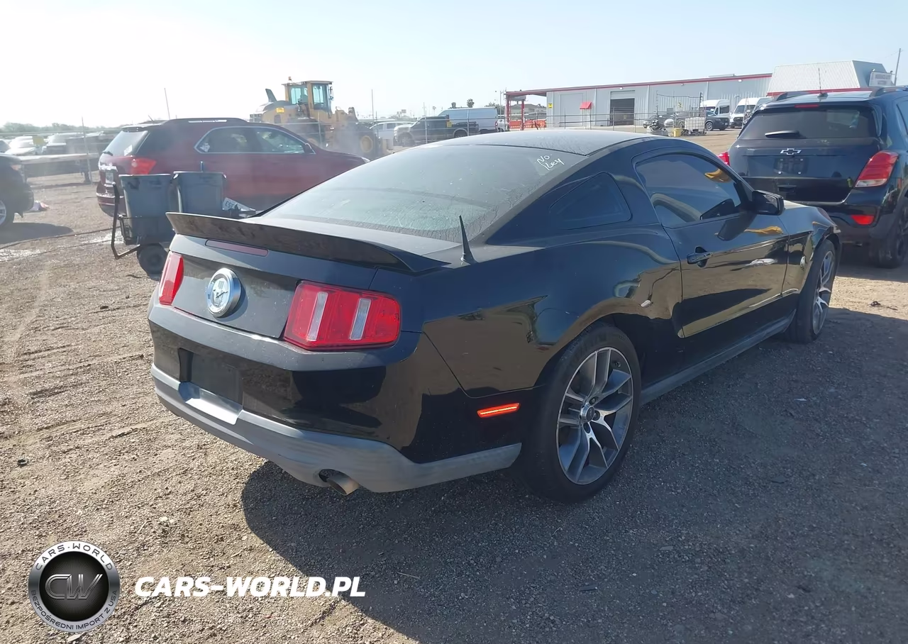 2010 Ford Mustang V6-V6 Premium VIN:1ZVBP8AN9A5159050 - 4