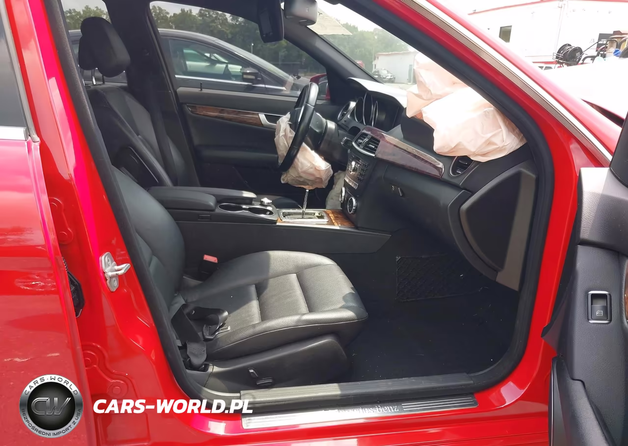 2012 Mercedes-Benz C 300 Sport 4Matic VIN:WDDGF8BB5CR210917 - 5