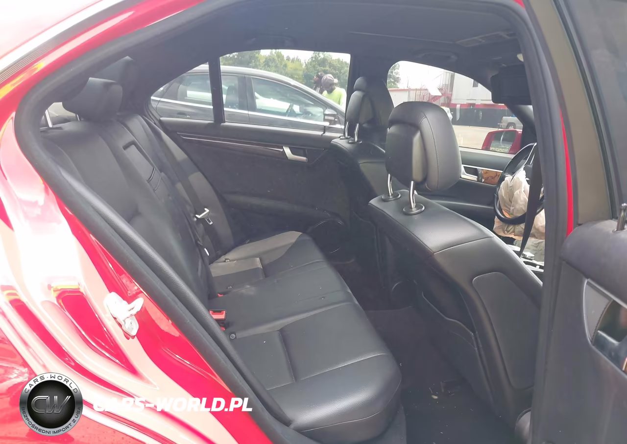 2012 Mercedes-Benz C 300 Sport 4Matic VIN:WDDGF8BB5CR210917 - 8