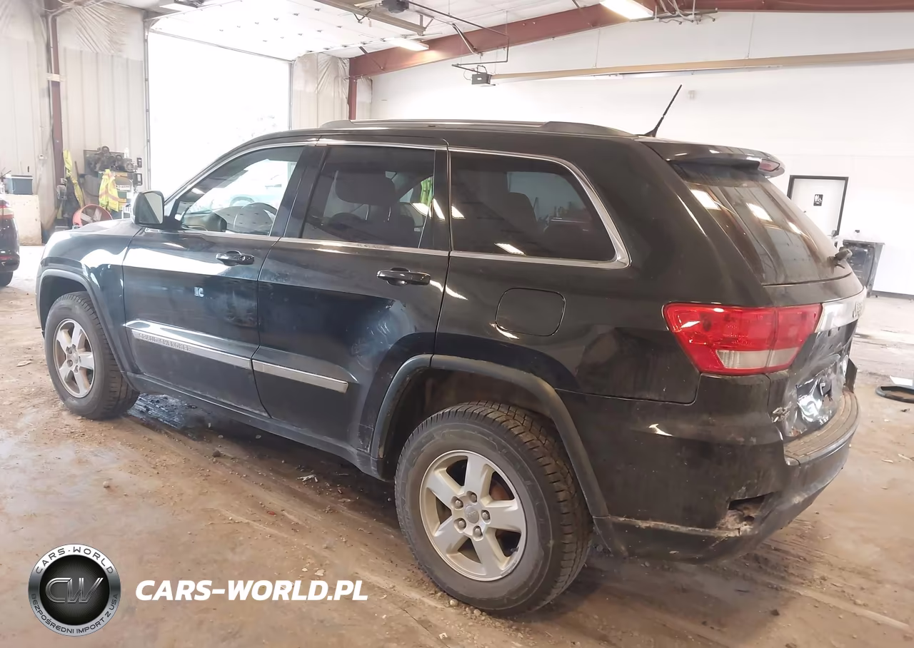 2012 Jeep Grand Cherokee Laredo VIN:1C4RJFAG4CC182467 - 3