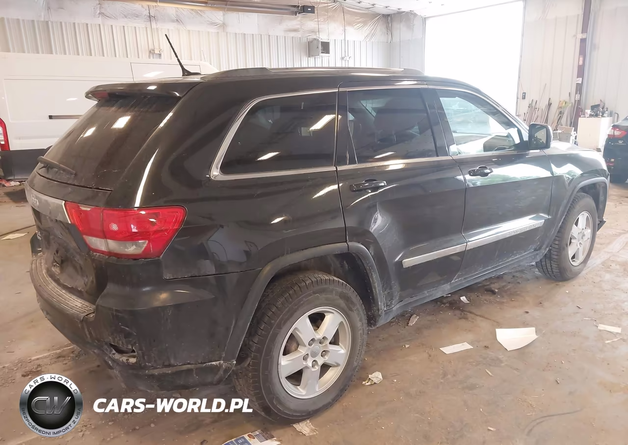 2012 Jeep Grand Cherokee Laredo VIN:1C4RJFAG4CC182467 - 4