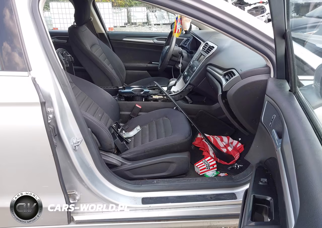 2014 Ford Fusion Se VIN:3FA6P0H77ER143113 - 5