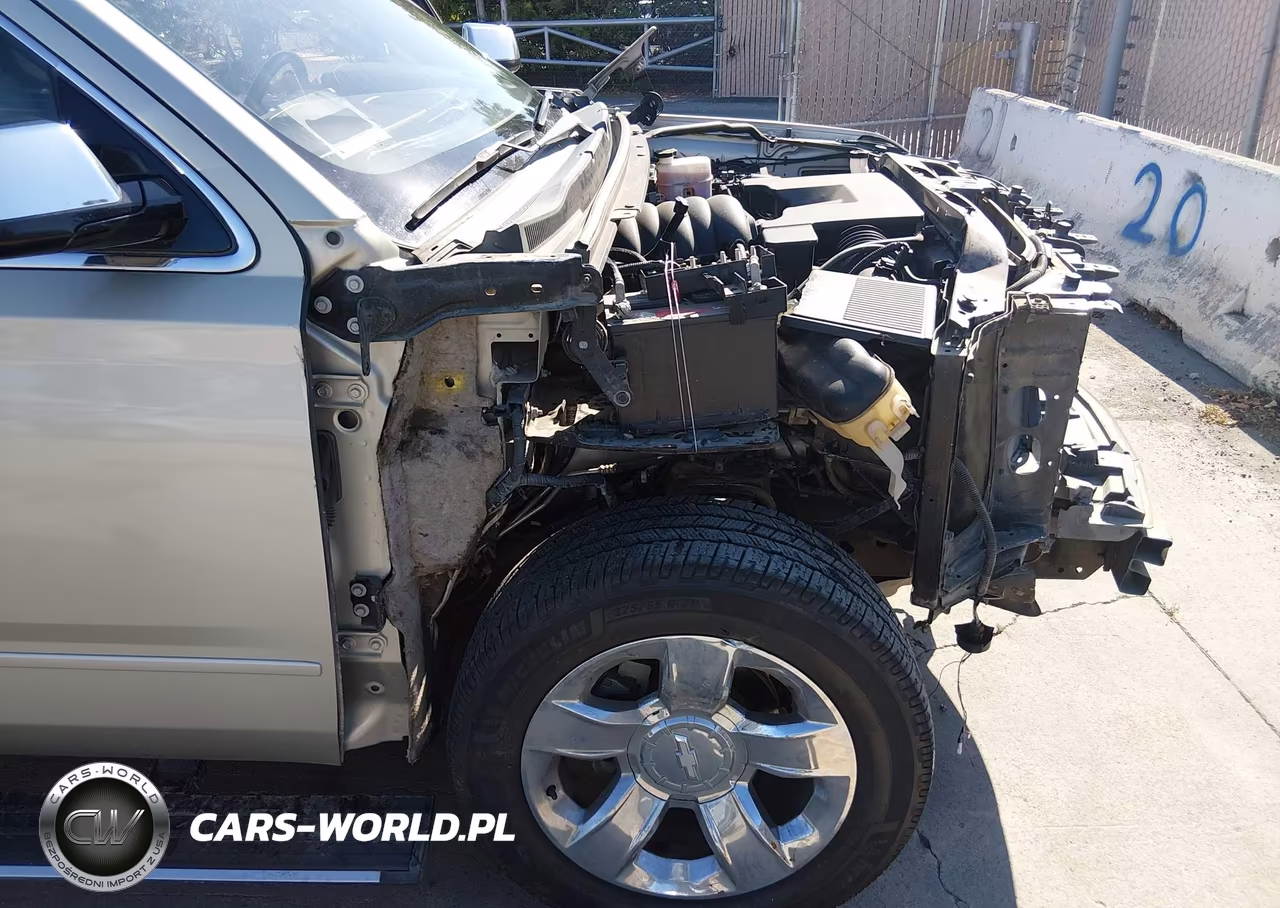 2016 Chevrolet Tahoe Ltz VIN:1GNSCCKC0GR119902 - 18