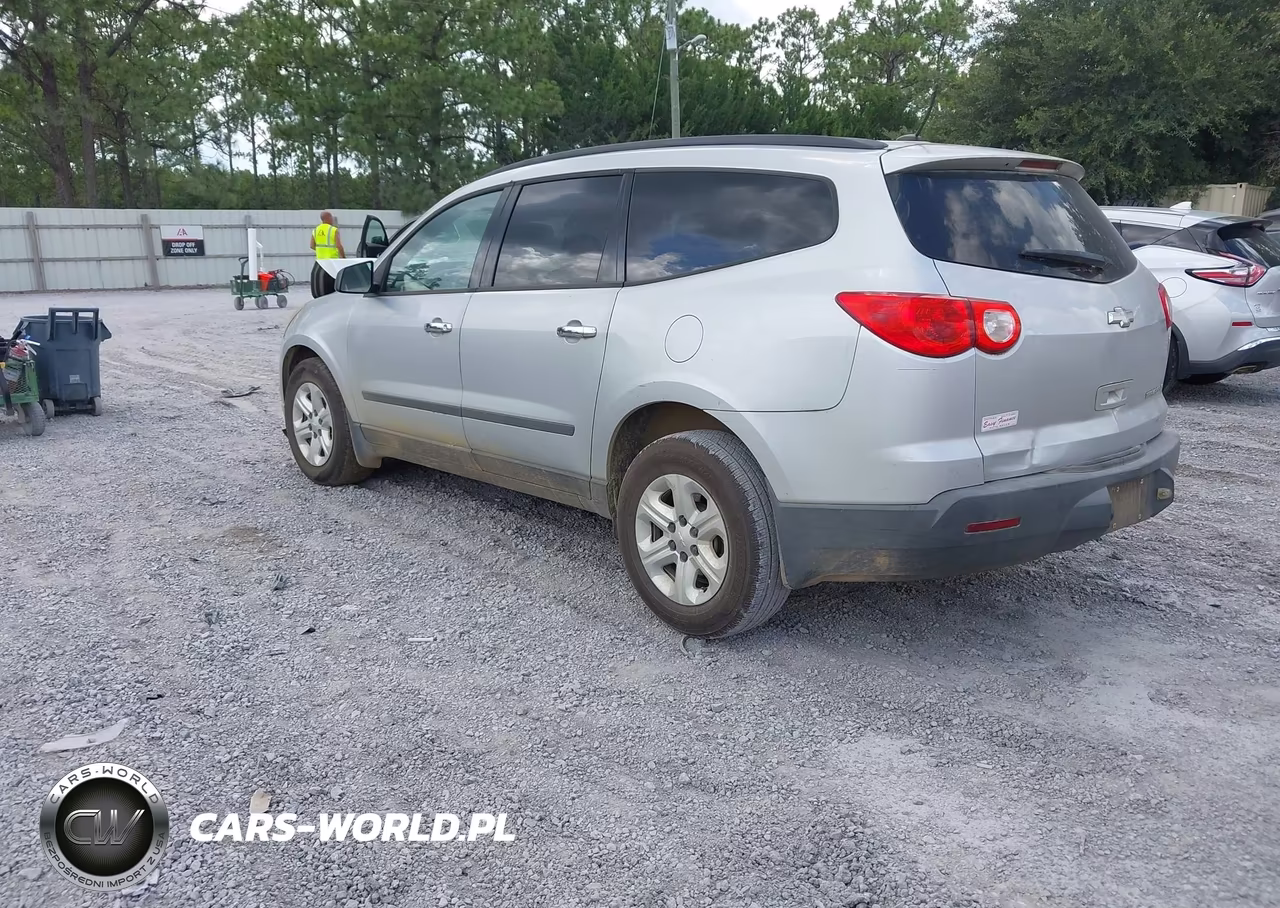 2011 Chevrolet Traverse Ls VIN:1GNKREED3BJ130320 - 3