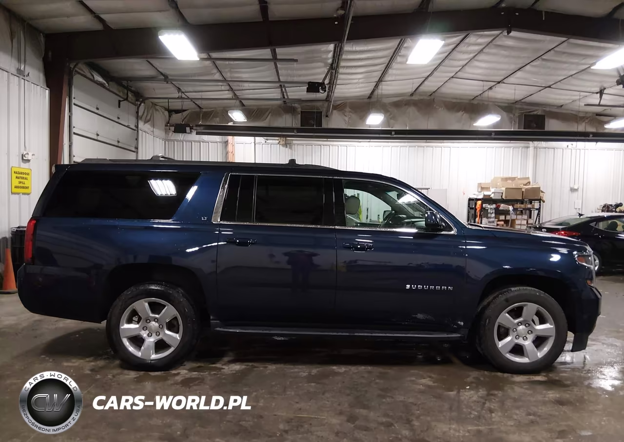 2019 Chevrolet Suburban Lt VIN:1GNSKHKC1KR138211 - 13