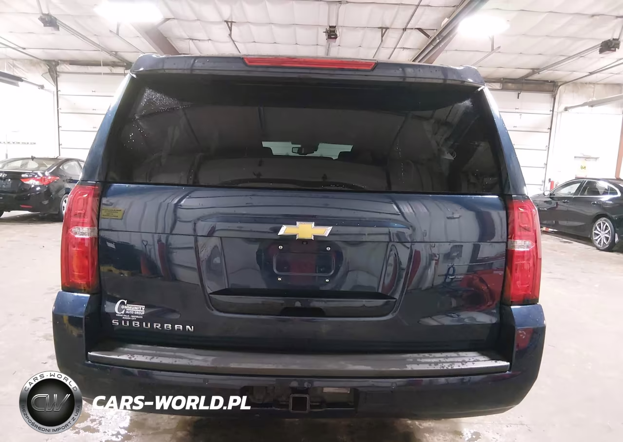 2019 Chevrolet Suburban Lt VIN:1GNSKHKC1KR138211 - 16