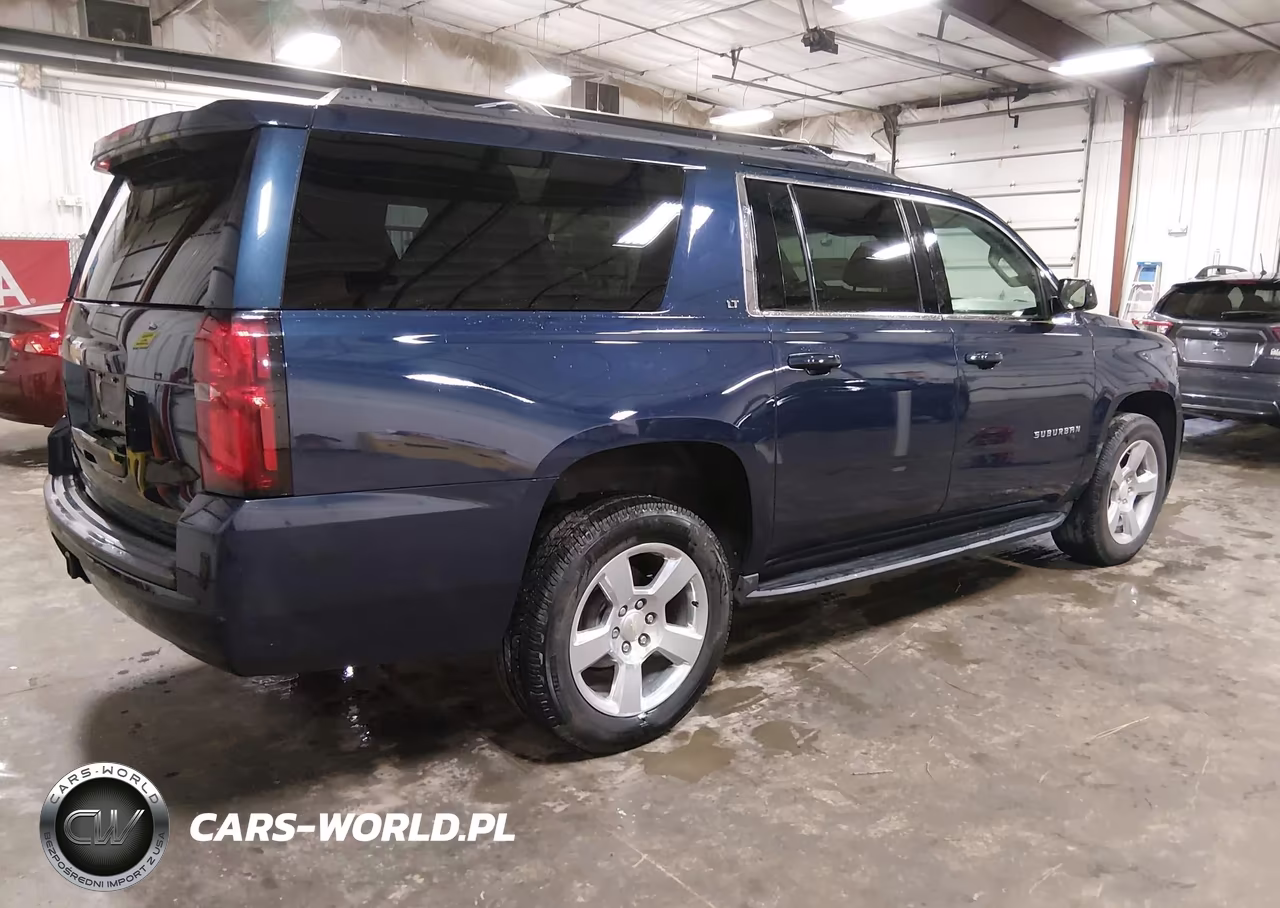 2019 Chevrolet Suburban Lt VIN:1GNSKHKC1KR138211 - 4