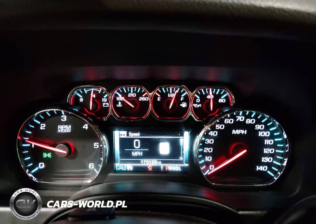 2019 Chevrolet Suburban Lt VIN:1GNSKHKC1KR138211 - 7