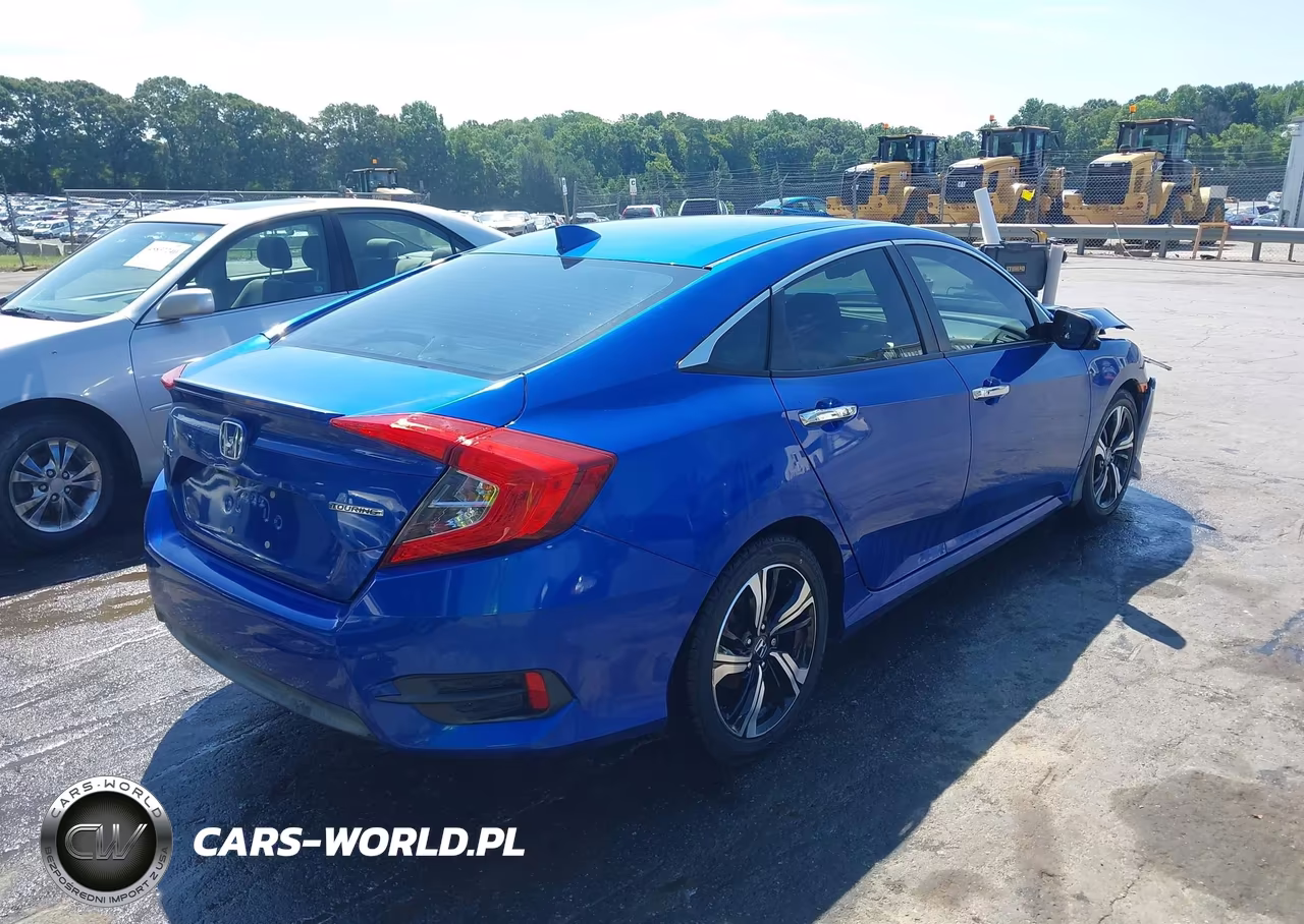 2016 Honda Civic Touring VIN:19XFC1F96GE025533 - 4