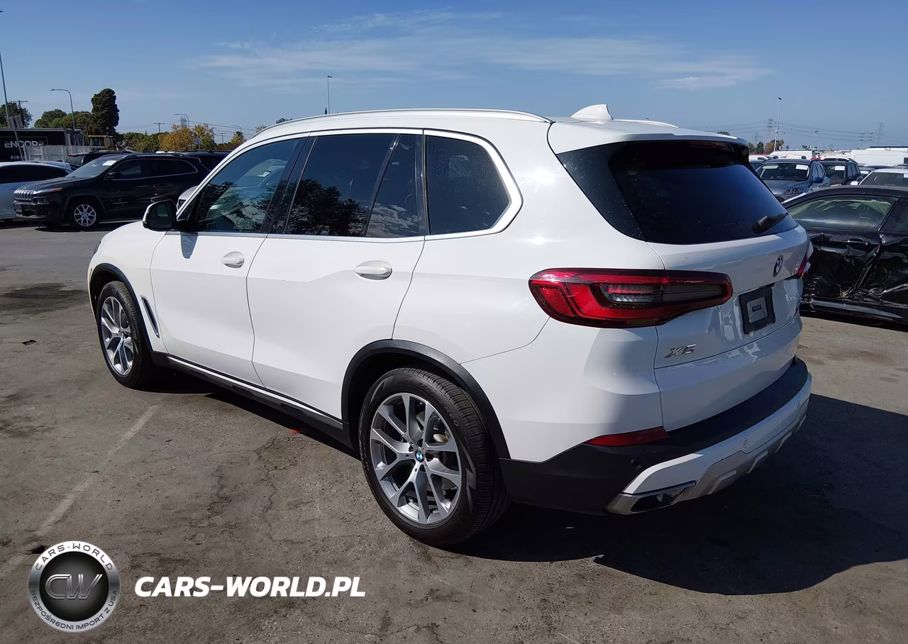 2019 BMW X5 xDrive40I VIN:5UXCR6C5XKLL24957 - 3