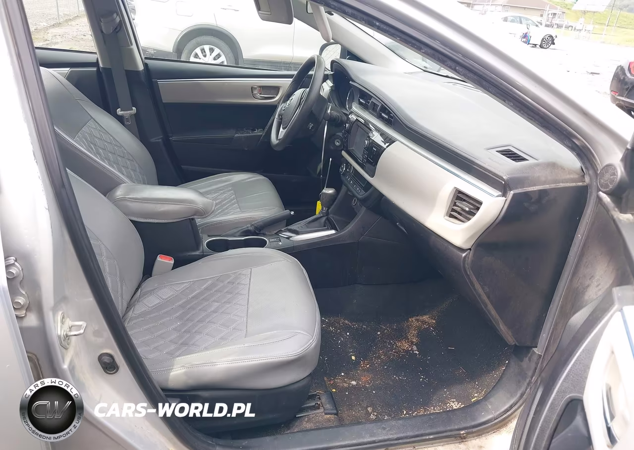 2015 Toyota Corolla Le VIN:2T1BURHE2FC340332 - 5