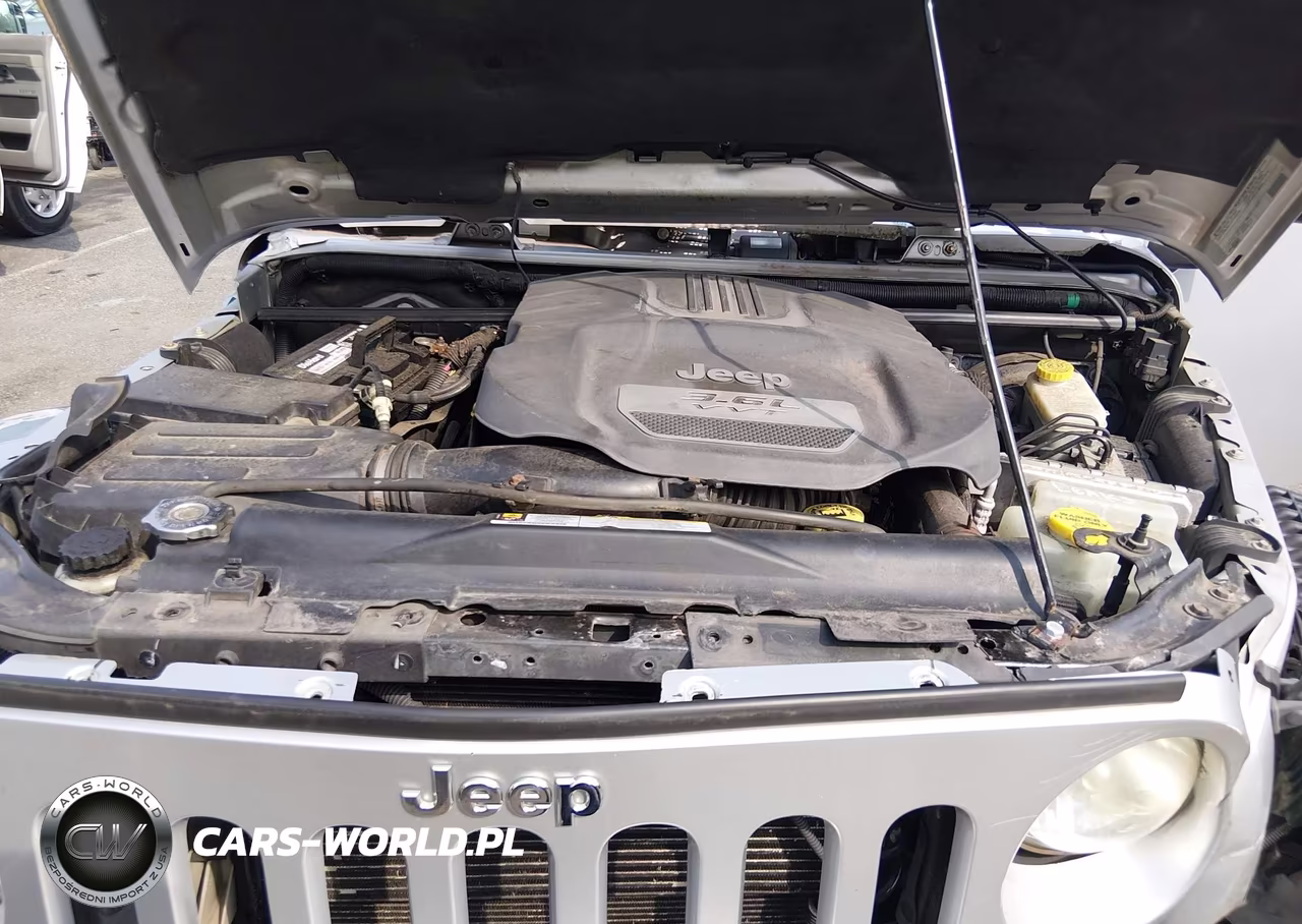 2012 Jeep Wrangler Unlimited Sahara VIN:1C4HJWEG1CL157581 - 10