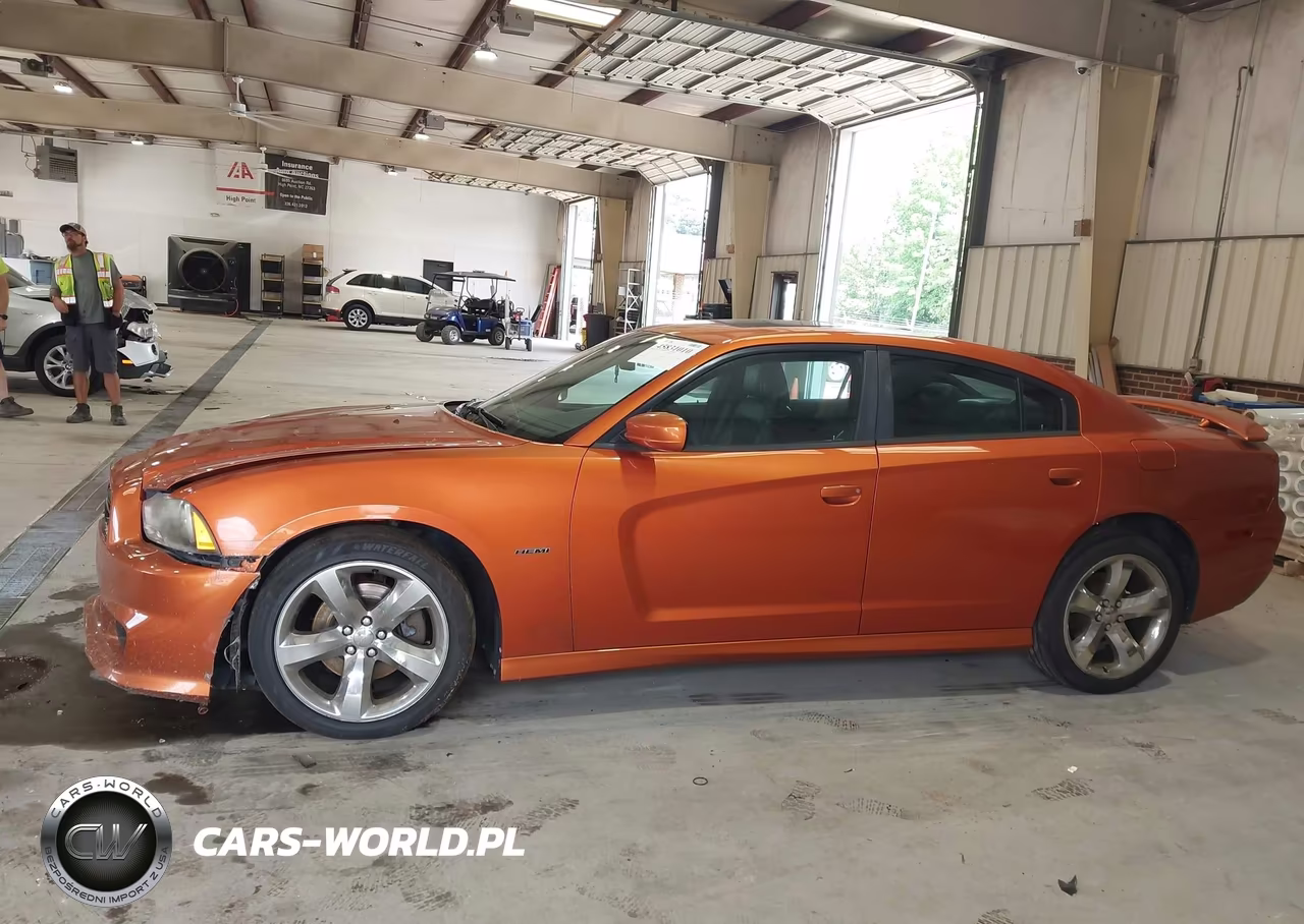2011 Dodge Charger R-T VIN:2B3CL5CT2BH526024 - 14