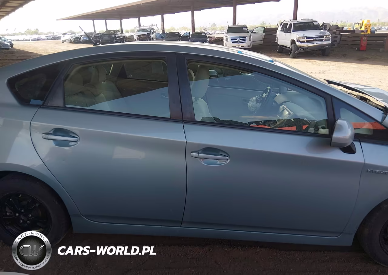 2013 Toyota Prius Two VIN:JTDKN3DU3D1649851 - 14