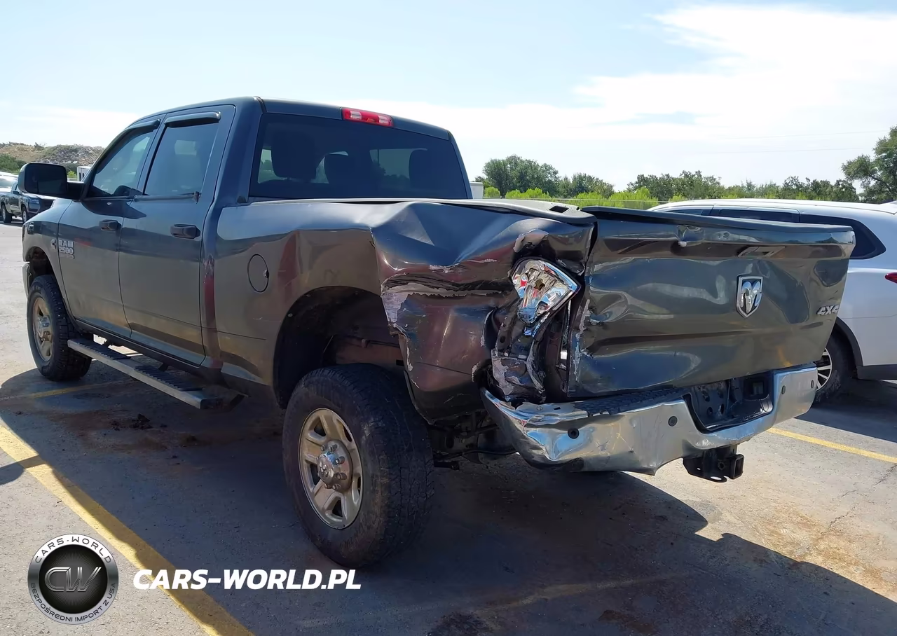 2016 Ram 2500 Tradesman VIN:3C6UR5CL8GG248729 - 6