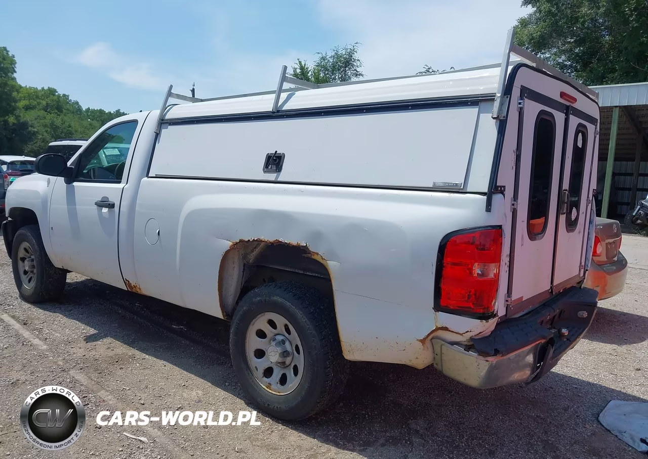2008 Chevrolet Silverado 1500 Work Truck VIN:1GCEC14C08Z256847 - 3