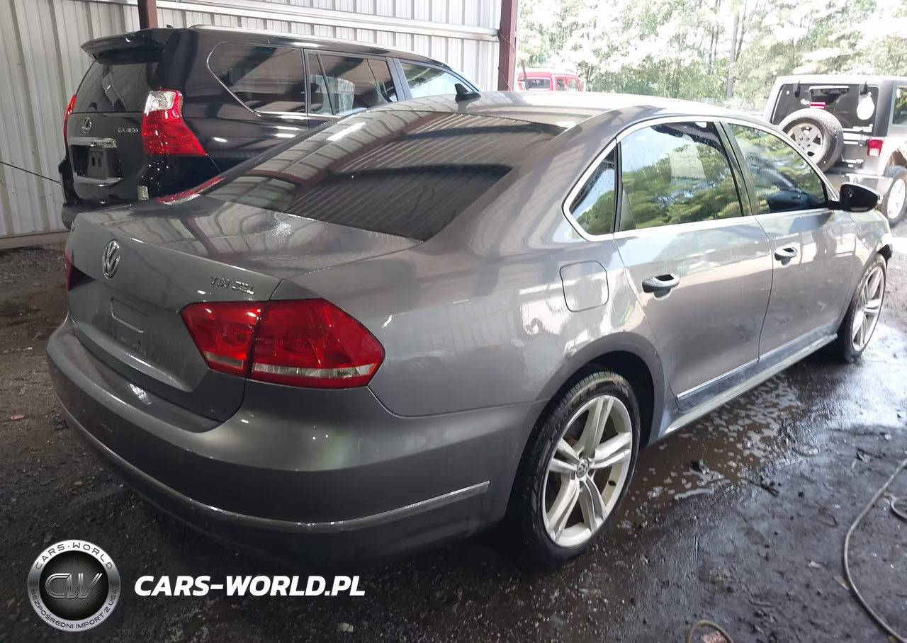 2012 Volkswagen Passat 2.0L Tdi Sel Premium VIN:1VWCN7A39CC033823 - 4