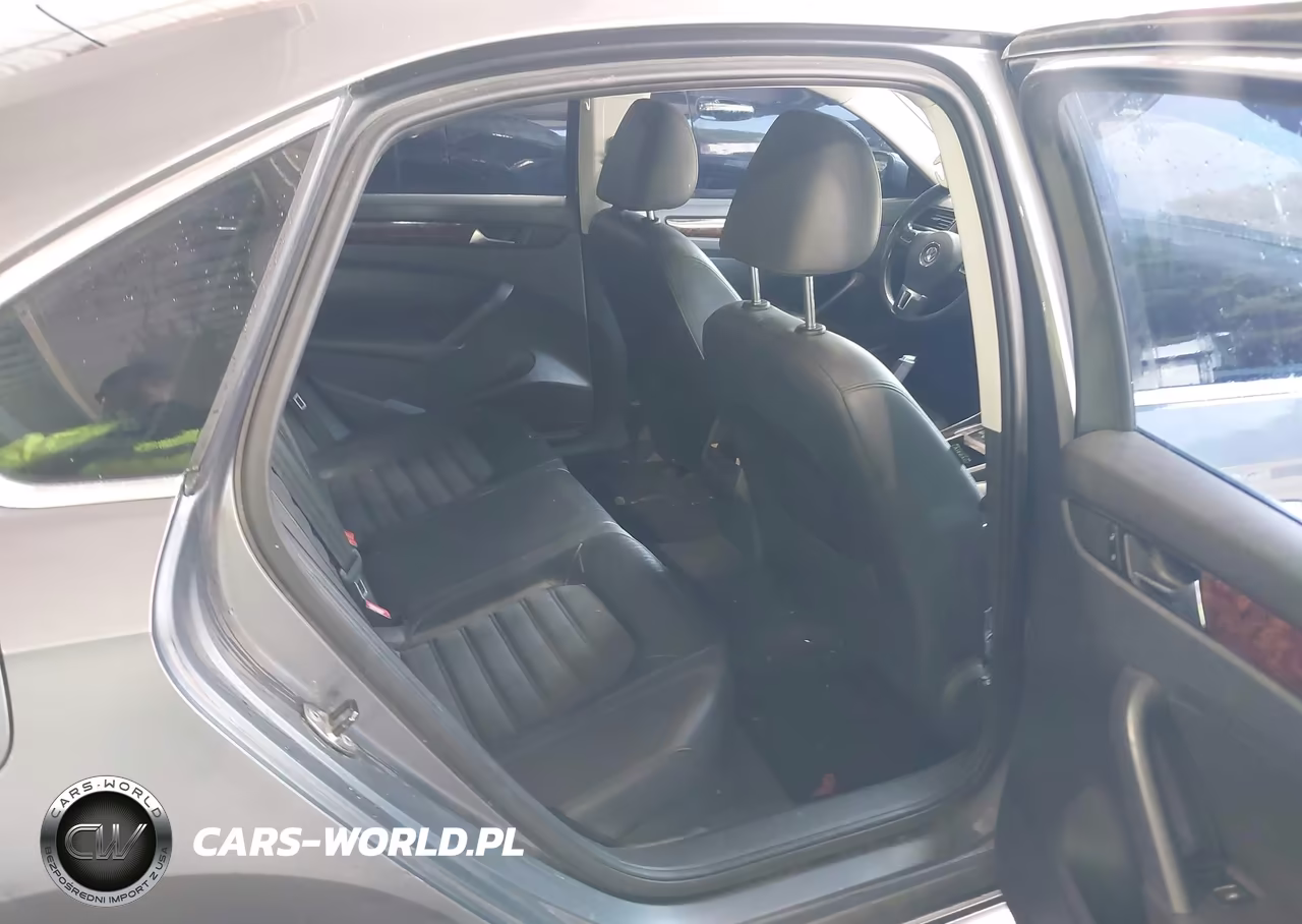 2012 Volkswagen Passat 2.0L Tdi Sel Premium VIN:1VWCN7A39CC033823 - 8