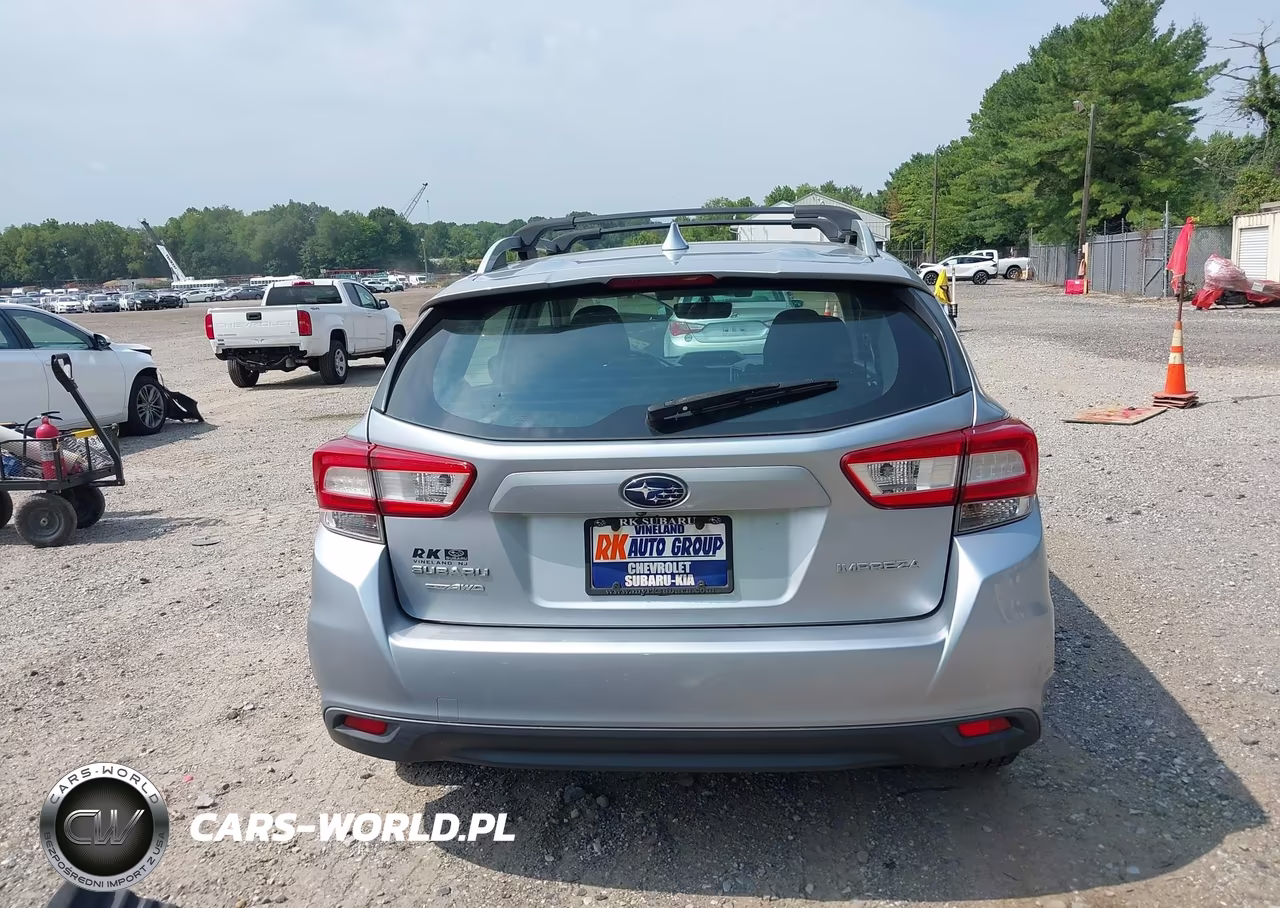 2018 Subaru Impreza 2.0I Premium VIN:4S3GTAD63J3729054 - 17