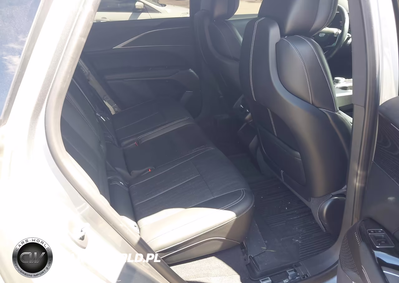 2024 Cadillac Lyriq Luxury W-1Sc VIN:1GYKPPRK1RZ105036 - 8