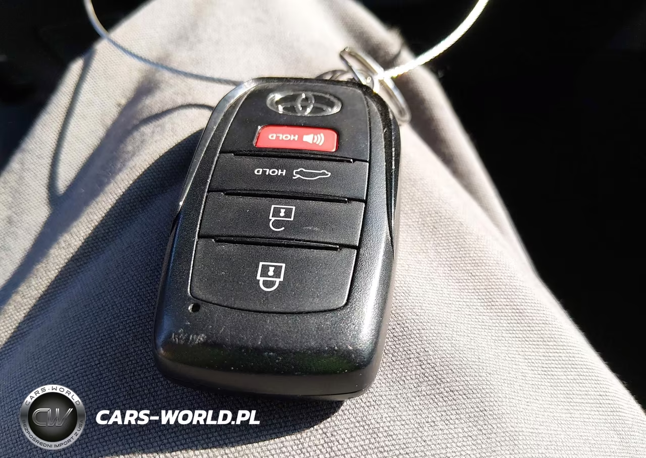 2025 Toyota Camry Le VIN:4T1DAACK6SU538730 - 11