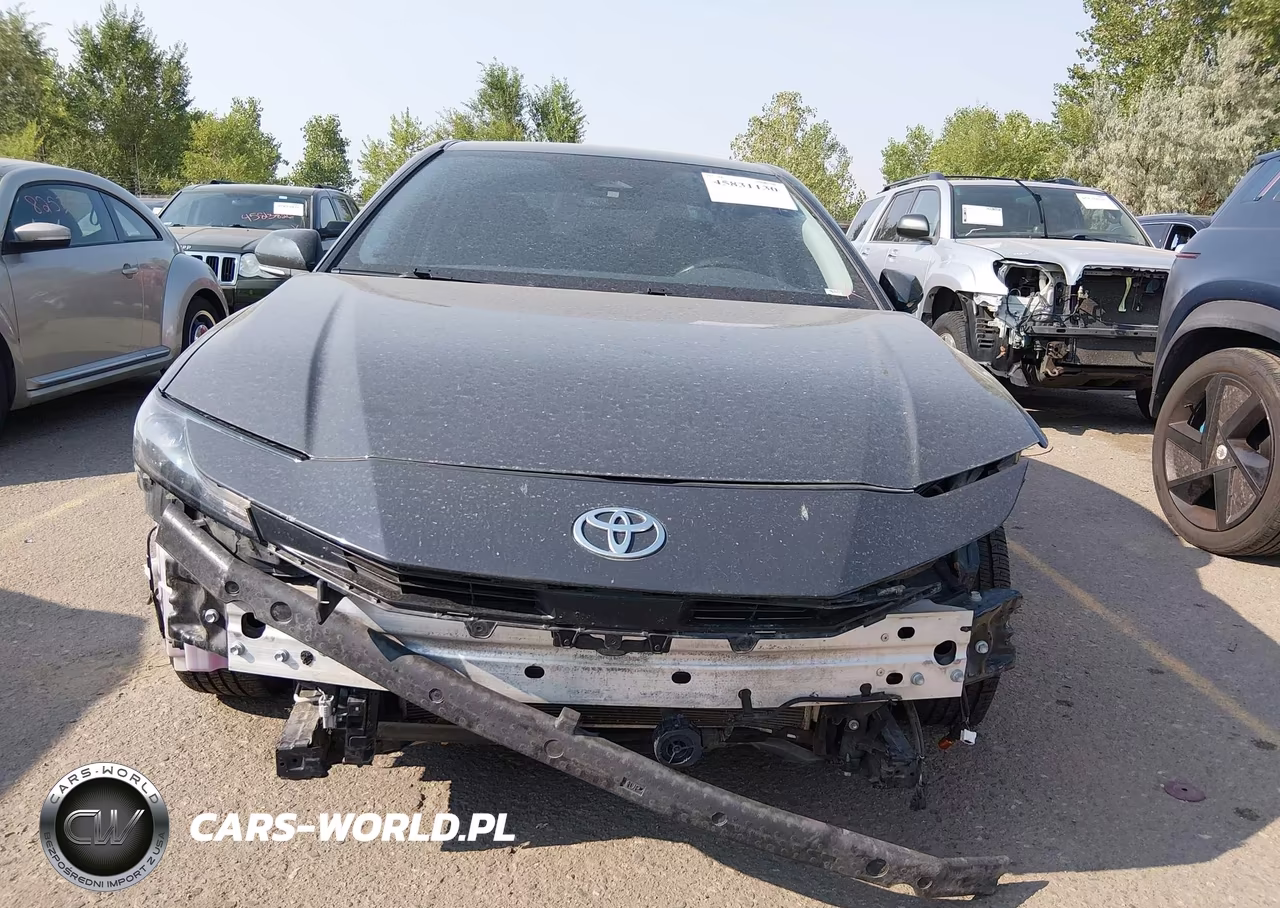 2025 Toyota Camry Le VIN:4T1DAACK6SU538730 - 13