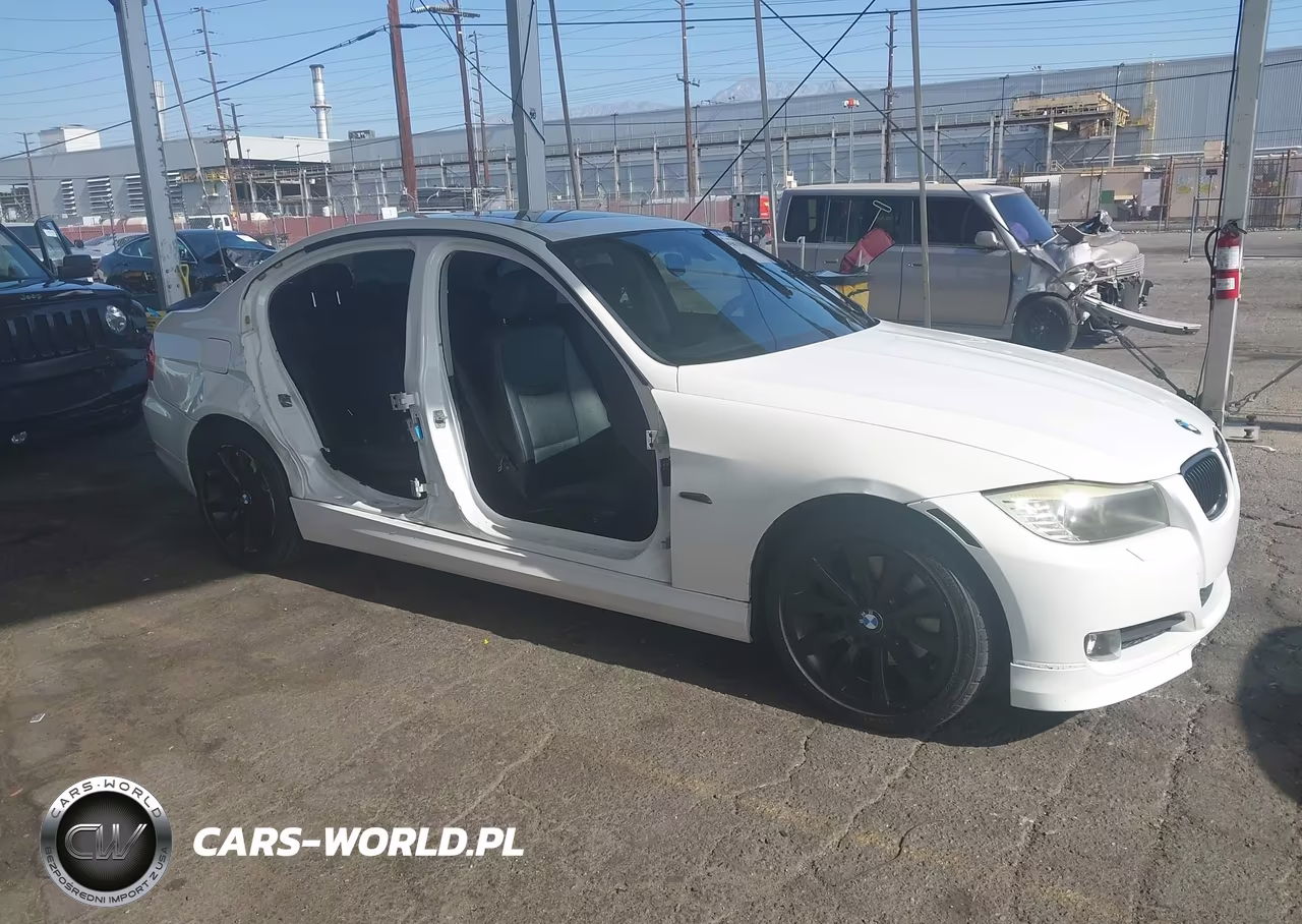 2011 BMW 328I – zdjęcie 1 z 17